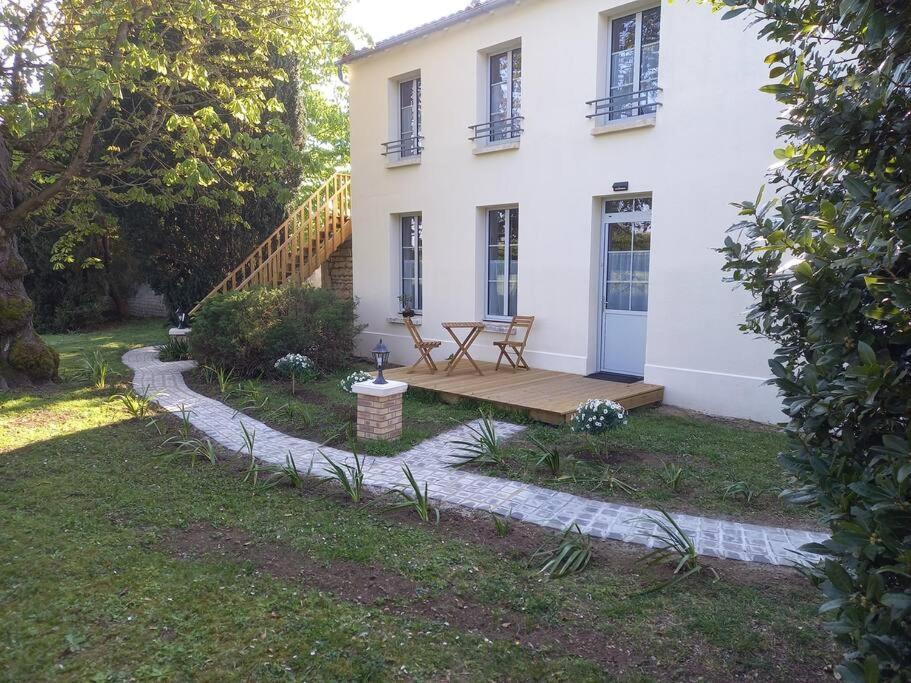 La Grelauderie 2 Saintes Exterior foto
